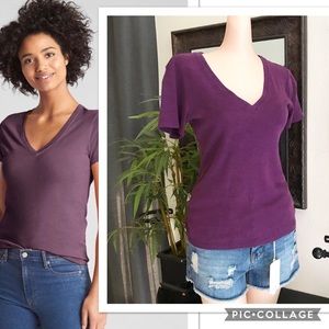 Gap Modern V-Neck Jersey Knit T-Shirt